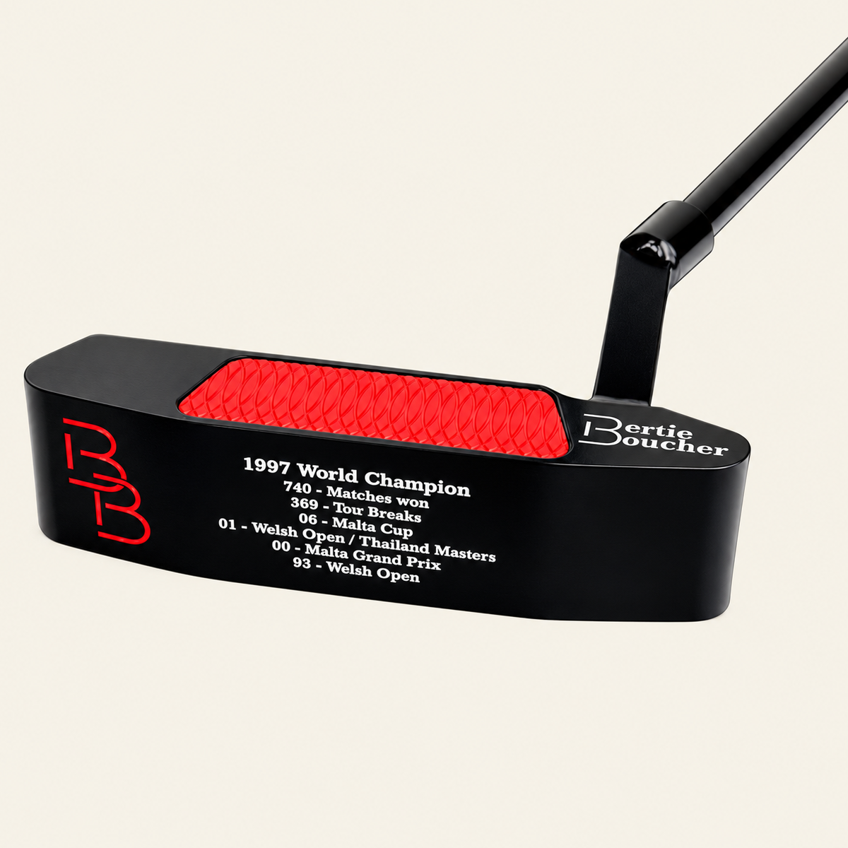 Black bespoke putter commemorating a 1997 World Champion with red detailing