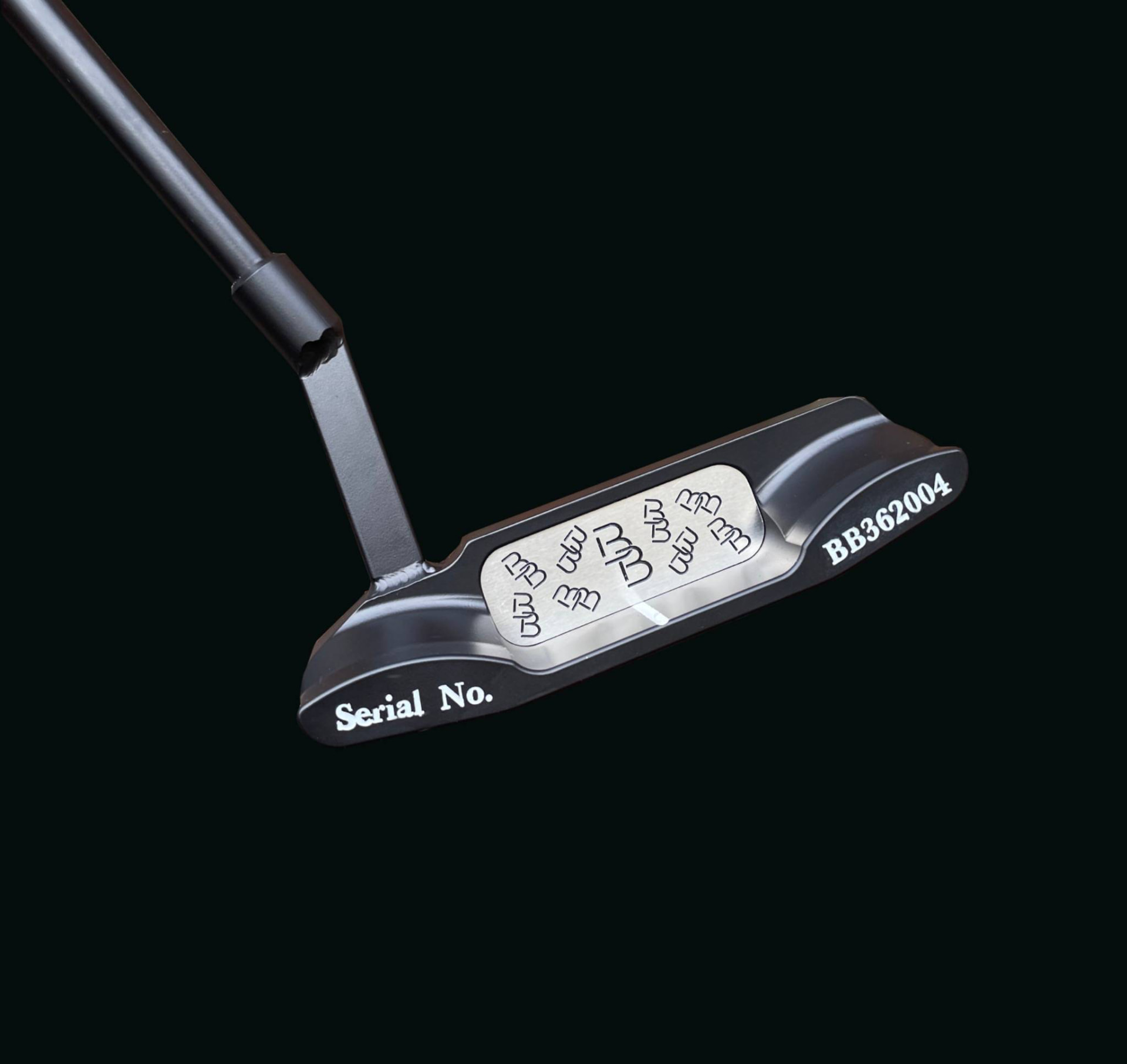 Black putter back with silver BB-pattern insert and serial BB362004